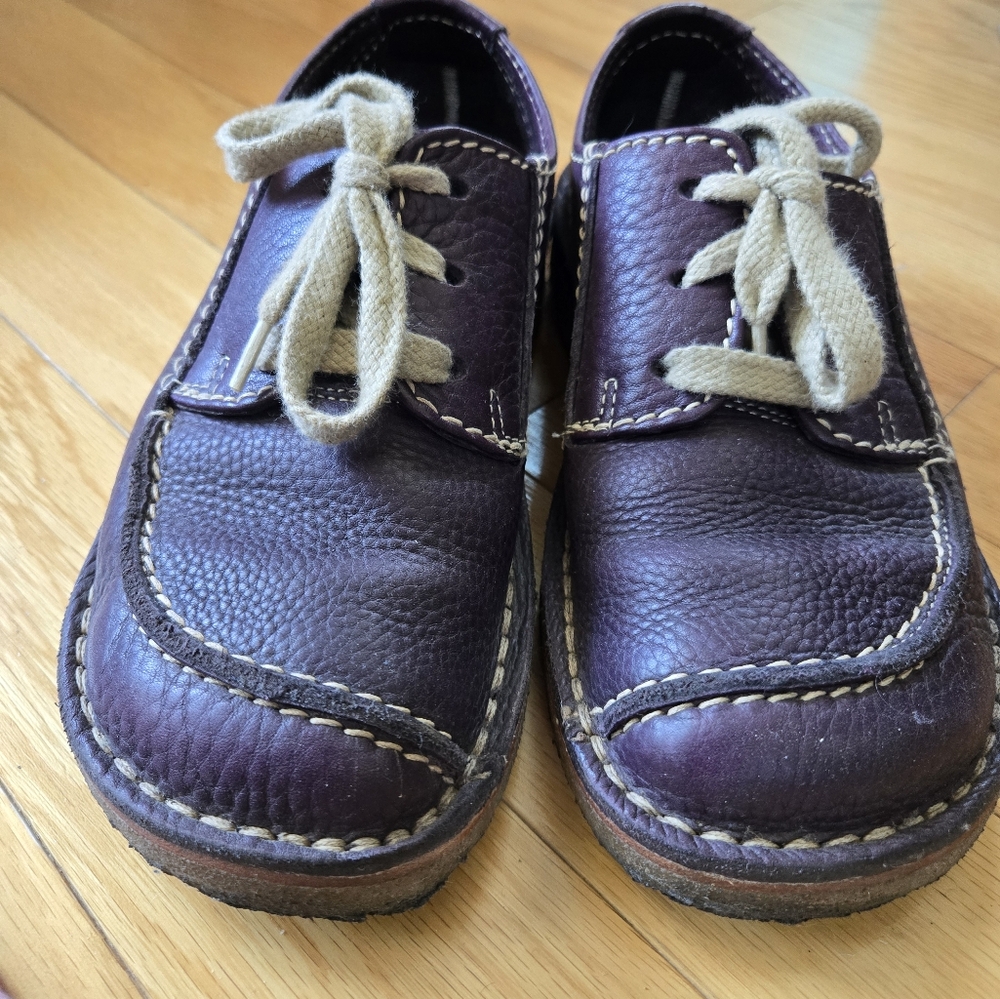 Unidex Adult Purple Leather Shoes